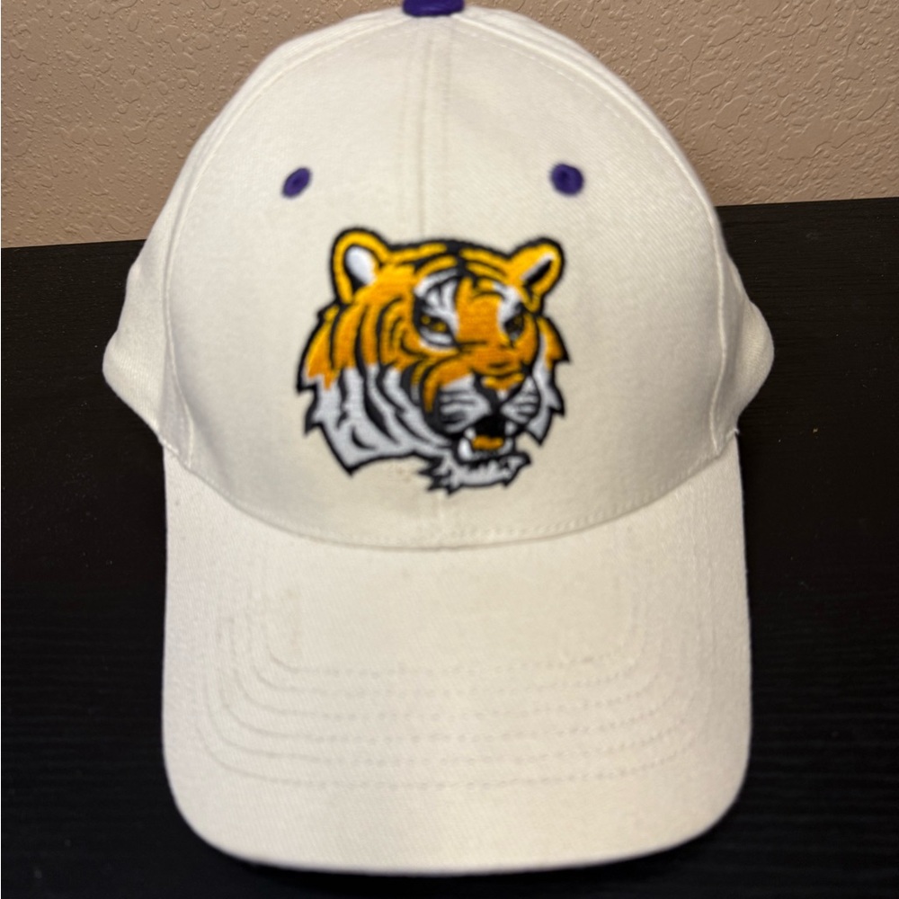 Captivating Head Gear LSU (Louisiana State University) Tigers Adjustable Hat